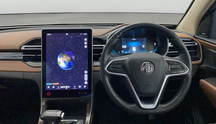 2023 MG HECTOR PLUS Sharp Pro 1.5 Turbo Petrol CVT 6 STR, Petrol, Automatic, 46,361 km, Steering Wheel Close Up