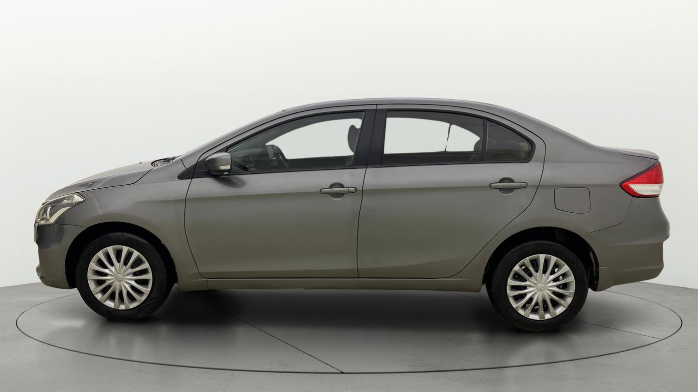 2017 Maruti Ciaz SIGMA DIESEL 1.3, Diesel, Manual, 1,46,842 km, Left Side