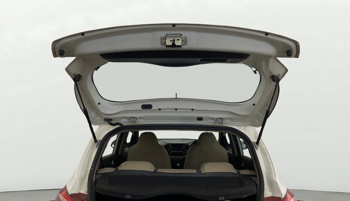 2017 Hyundai Grand i10 SPORTZ (O) 1.2 KAPPA VTVT, Petrol, Manual, 47,654 km, Boot Door Open