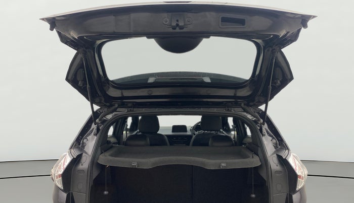 2022 Tata NEXON XZA PLUS (PREMIUM) PETROL DARK EDITION, Petrol, Automatic, 67,427 km, Boot Door Open