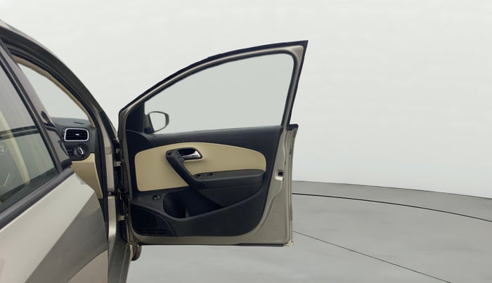 2019 Skoda Rapid STYLE 1.6 MPI, Petrol, Manual, 1,17,061 km, RHS Front Door