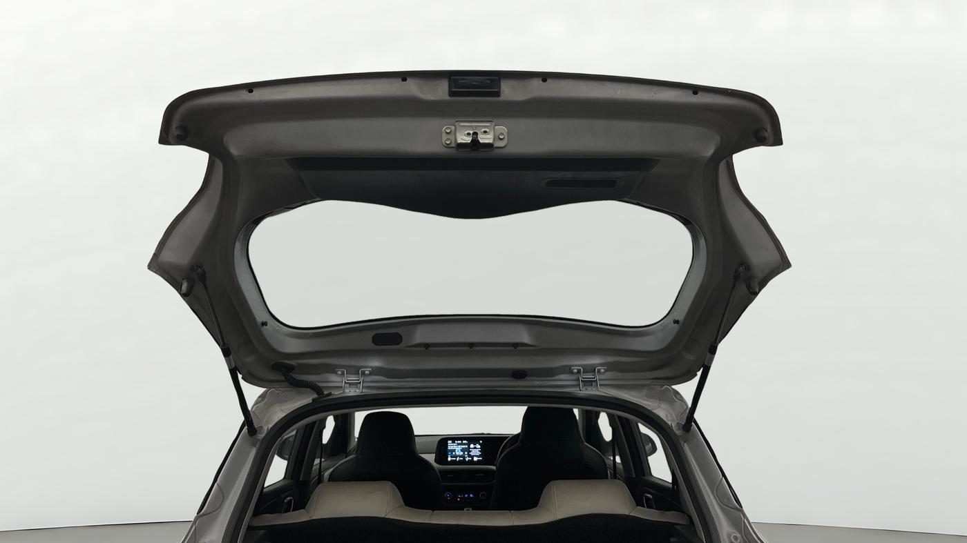 2020 Hyundai GRAND I10 NIOS SPORTZ AMT 1.2 KAPPA VTVT, Petrol, Automatic, 68,596 km, Boot Door Open