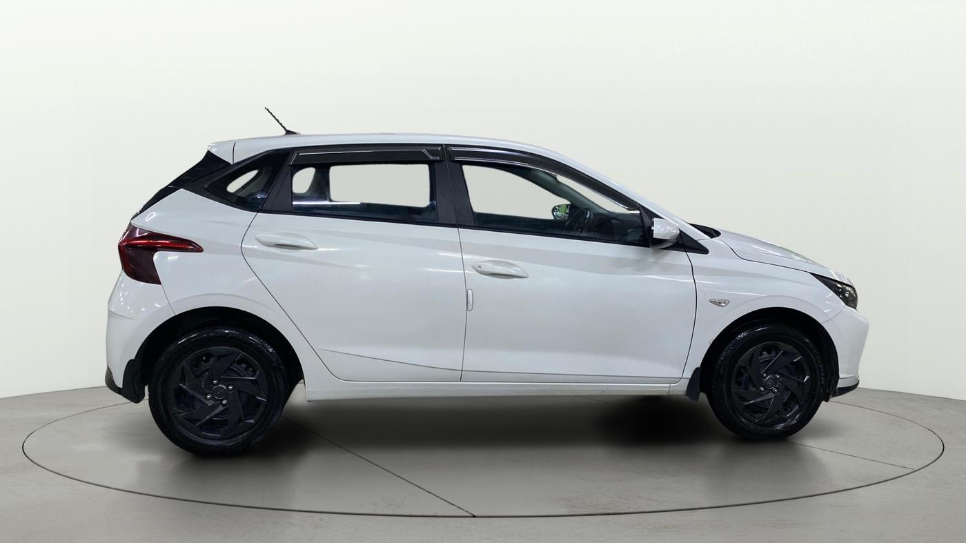 2022 Hyundai NEW I20 MAGNA 1.5 MT, Diesel, Manual, 47,457 km, Right Side View