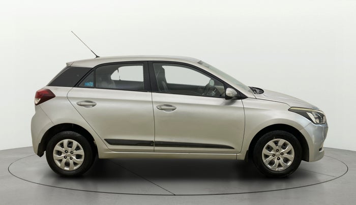 2015 Hyundai Elite i20 SPORTZ 1.2, Petrol, Manual, 1,08,739 km, Right Side View