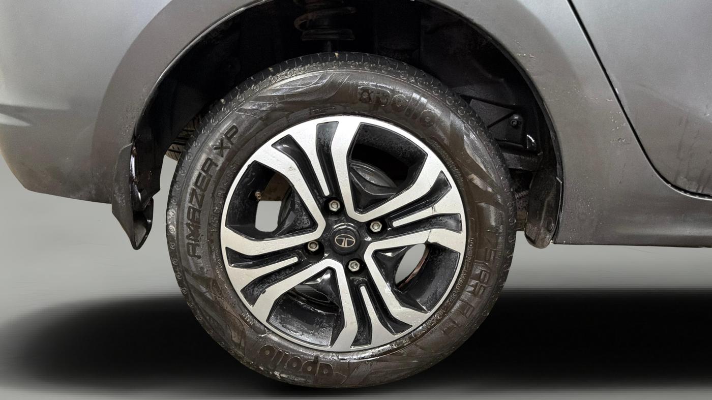 2024 Tata TIGOR XZA Plus iCNG , CNG, Automatic, 32,813 km, Right Rear Wheel