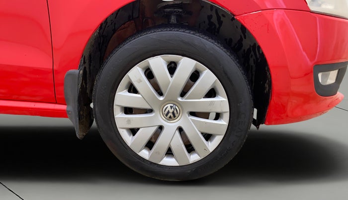 2013 Volkswagen Polo COMFORTLINE 1.2L PETROL, Petrol, Manual, 1,14,886 km, Right Front Wheel