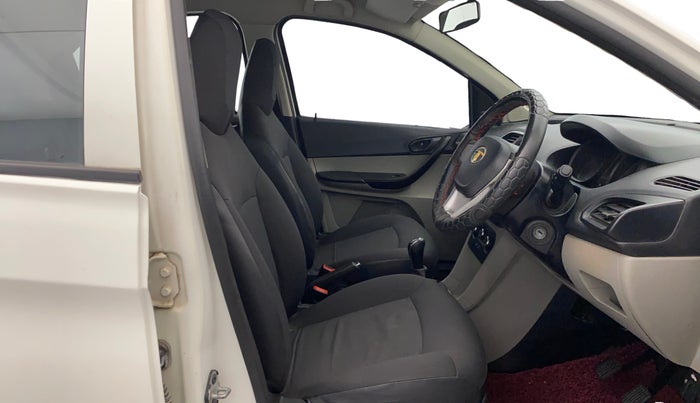 2017 Tata Tiago XM PETROL, Petrol, Manual, 54,944 km, Right Side Front Door Cabin