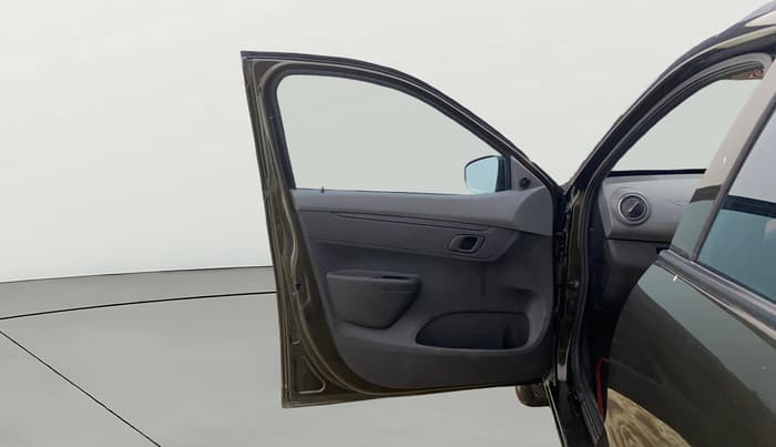 2022 Renault Kwid RXT 0.8, Petrol, Manual, 23,721 km, LHS Front Door