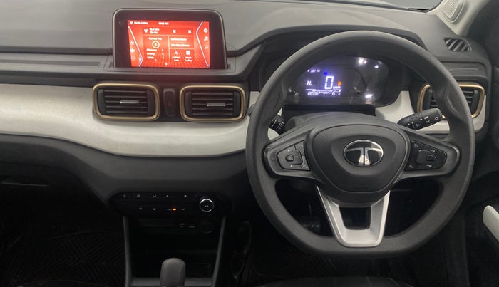 2024 Tata PUNCH ACCOMPLISHED AMT, Petrol, Automatic, 22,291 km, Steering Wheel Close Up