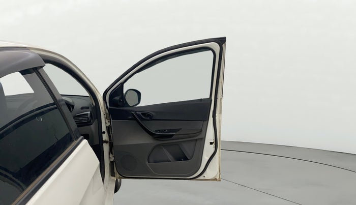 2017 Tata TIGOR XT PETROL, Petrol, Manual, 91,455 km, RHS Front Door