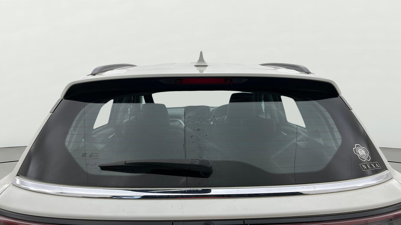 2022 Maruti Grand Vitara ALPHA SMART HYBRID AT, Petrol, Automatic, 33,060 km, Rear Windshield