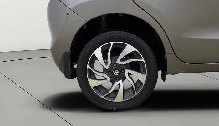 2019 Maruti Baleno ALPHA CVT PETROL 1.2, Petrol, Automatic, 90,654 km, Right Rear Wheel