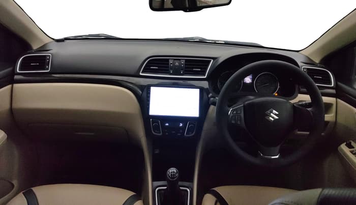 2016 Maruti Ciaz ZDI SHVS, Diesel, Manual, 97,574 km, Dashboard