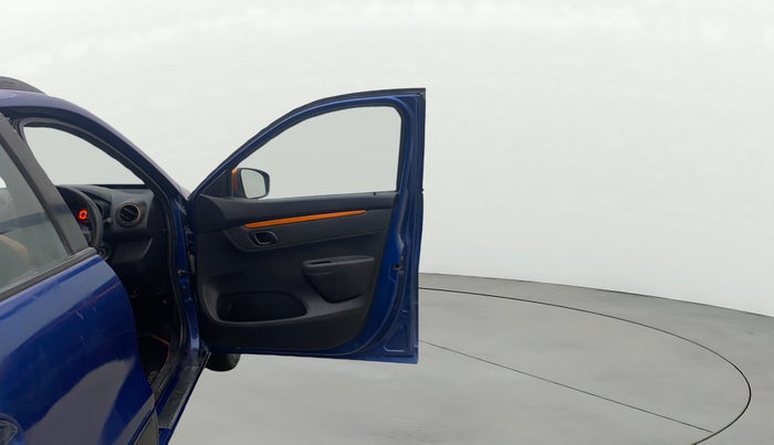 2017 Renault Kwid CLIMBER 1.0 AMT, Petrol, Automatic, 55,404 km, RHS Front Door