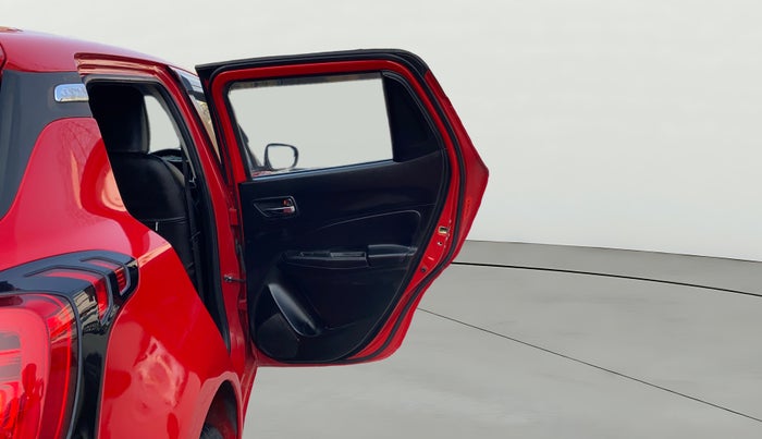 2018 Maruti Swift ZXI PLUS, Petrol, Manual, 33,345 km, RHS Rear Door