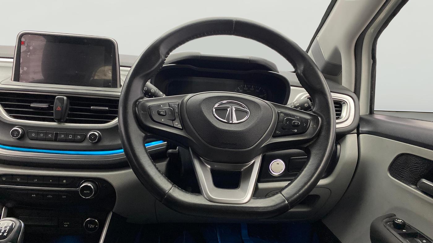 2020 Tata ALTROZ XZ PETROL, Petrol, Manual, 36,994 km, Steering Wheel Close Up