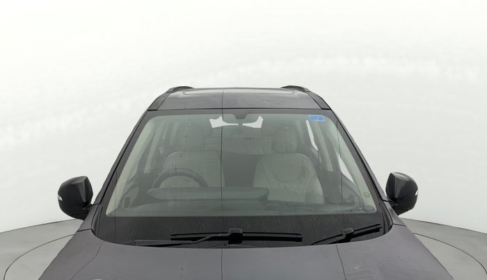 2022 Mahindra XUV700 AX 5 P MT 5 STR, Petrol, Manual, 46,331 km, Front Windshield