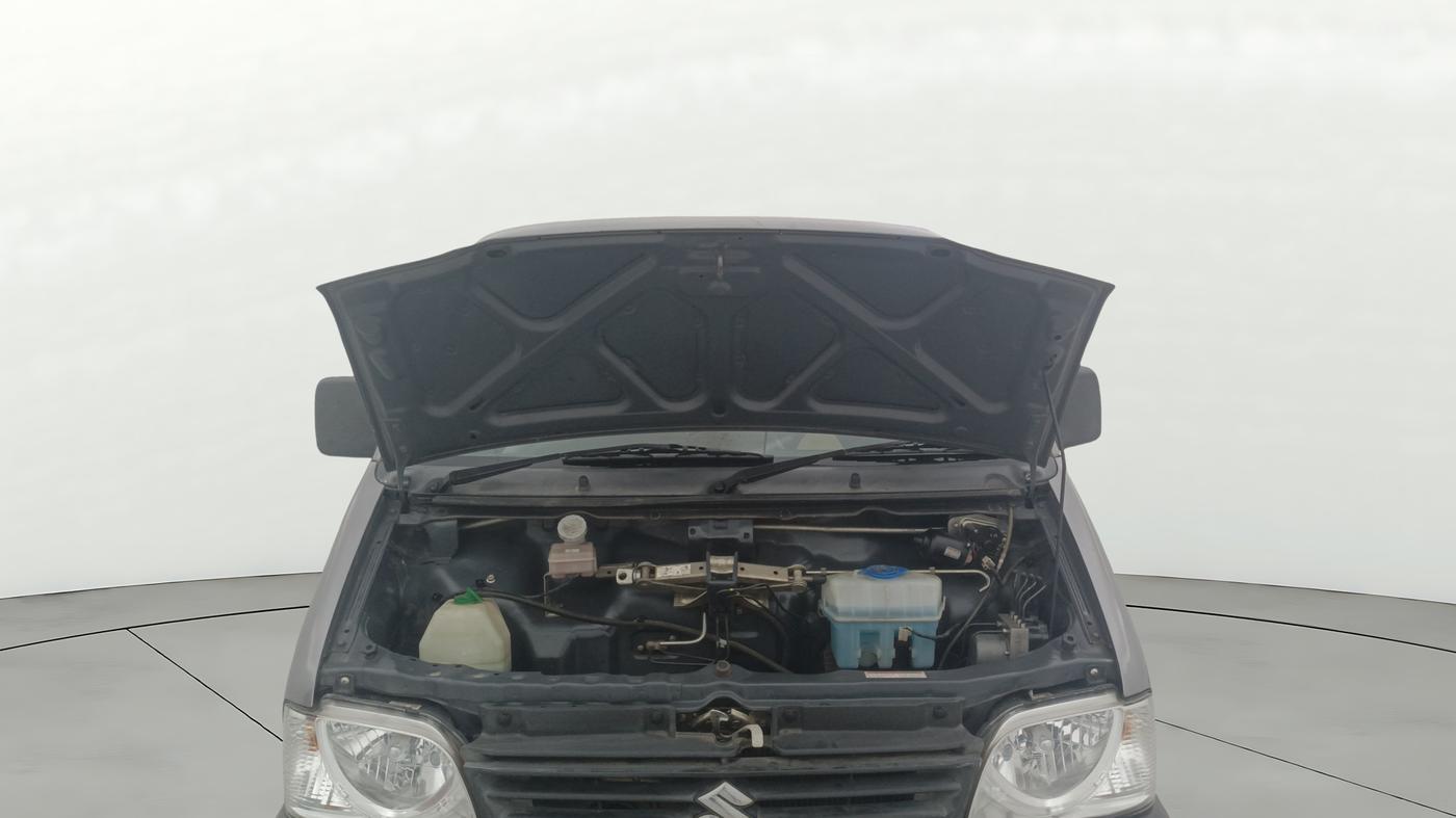 2020 Maruti Eeco 7 STR, Petrol, Manual, 30,456 km, Open Bonet