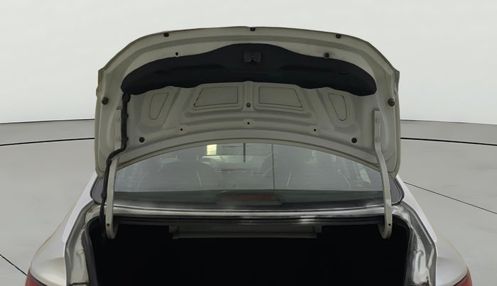 2016 Hyundai Verna 1.6 CRDI S, Diesel, Manual, 1,20,751 km, Boot Door Open