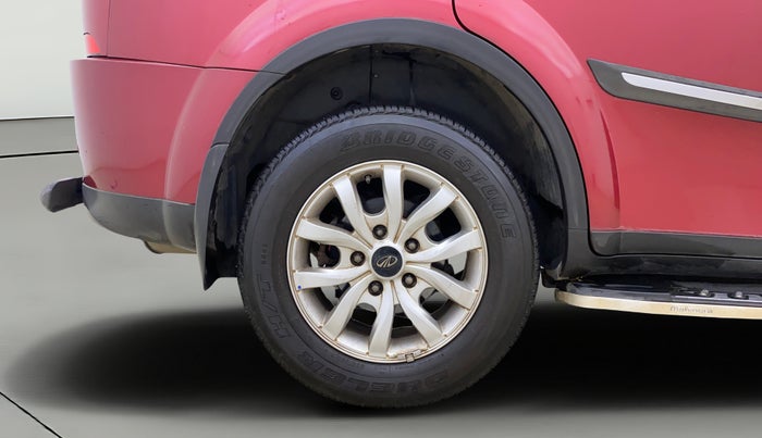 2019 Mahindra XUV500 W9 AT, Diesel, Automatic, 37,942 km, Right Rear Wheel