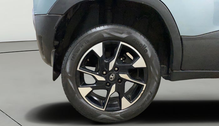 2021 Tata PUNCH ACCOMPLISHED AMT, Petrol, Automatic, 42,367 km, Right Rear Wheel