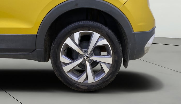 2022 Volkswagen TAIGUN TOPLINE 1.0 TSI MT, Petrol, Manual, 6,611 km, Left Rear Wheel