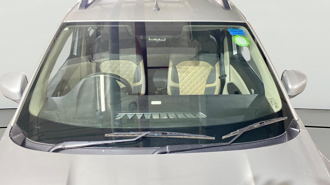 2020 Renault TRIBER RXZ AMT, Petrol, Automatic, 26,707 km, Front Windshield