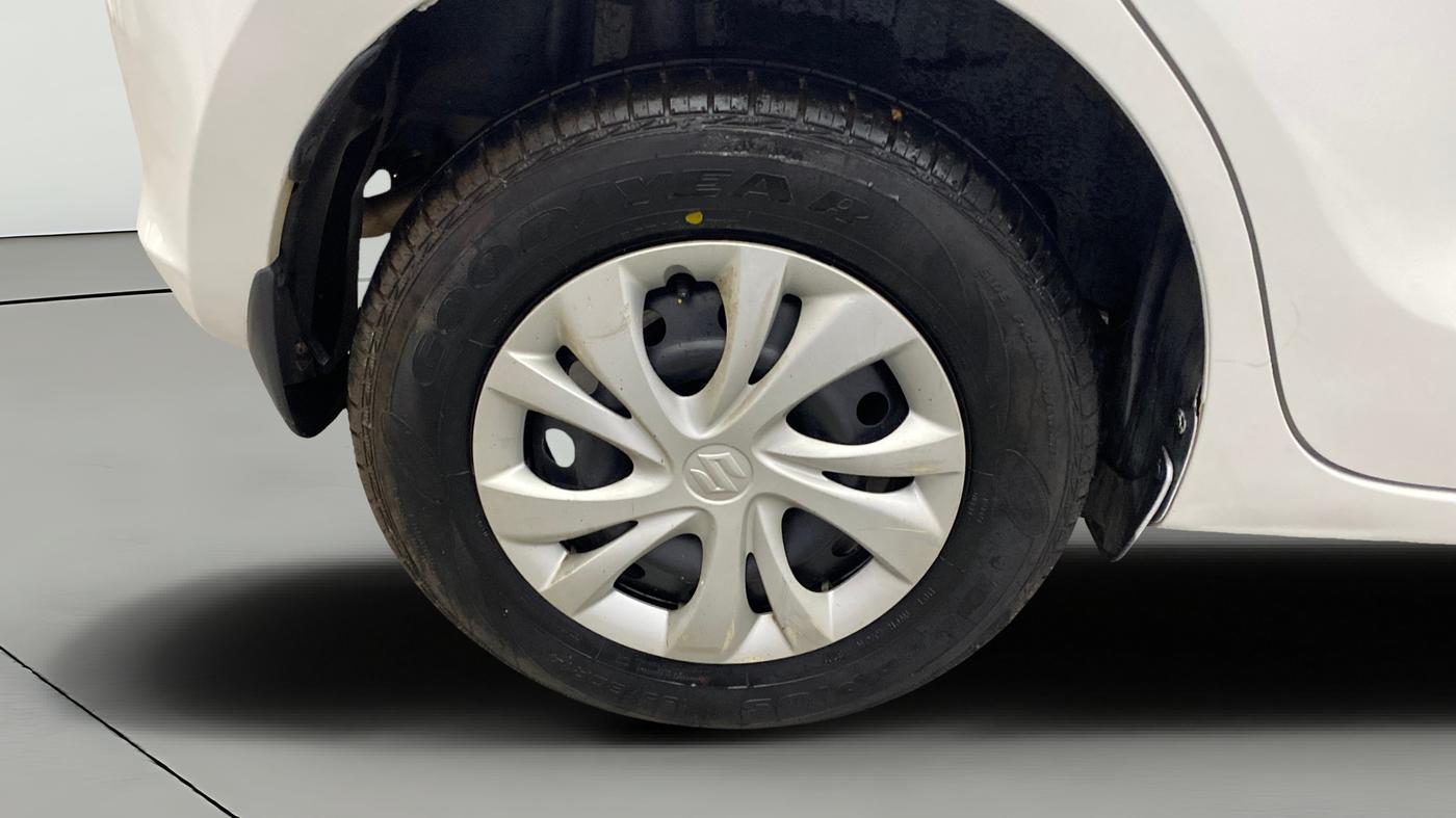2018 Maruti Swift VXI, Petrol, Manual, 24,164 km, Right Rear Wheel