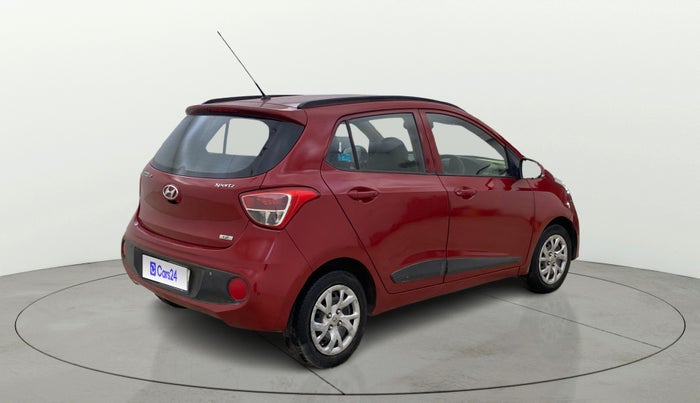 2017 Hyundai Grand i10 SPORTZ (O) 1.2 KAPPA VTVT, Petrol, Manual, 1,28,898 km, Right Back Diagonal