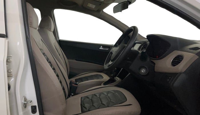 2018 Hyundai Grand i10 SPORTZ AT 1.2 KAPPA VTVT, Petrol, Automatic, 21,632 km, Right Side Front Door Cabin