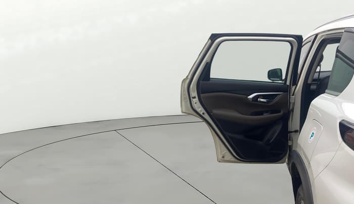 2022 Toyota URBAN CRUISER HYRYDER V HYBRID, Hybrid, Automatic, 62,556 km, LHS Rear Door