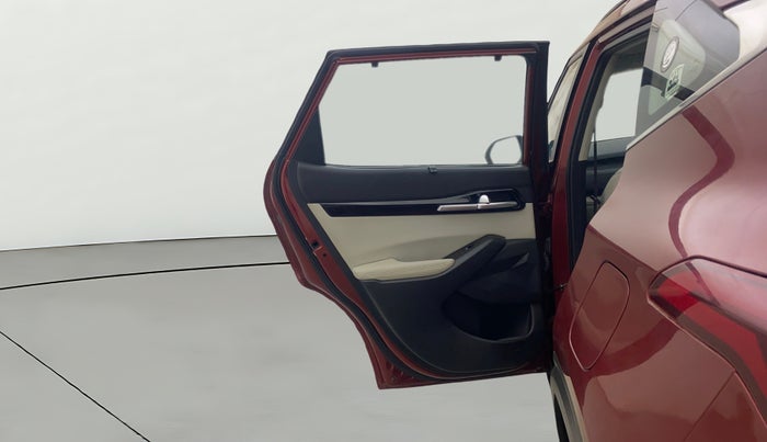 2022 KIA SELTOS HTX 1.5 PETROL, Petrol, Manual, 28,282 km, LHS Rear Door