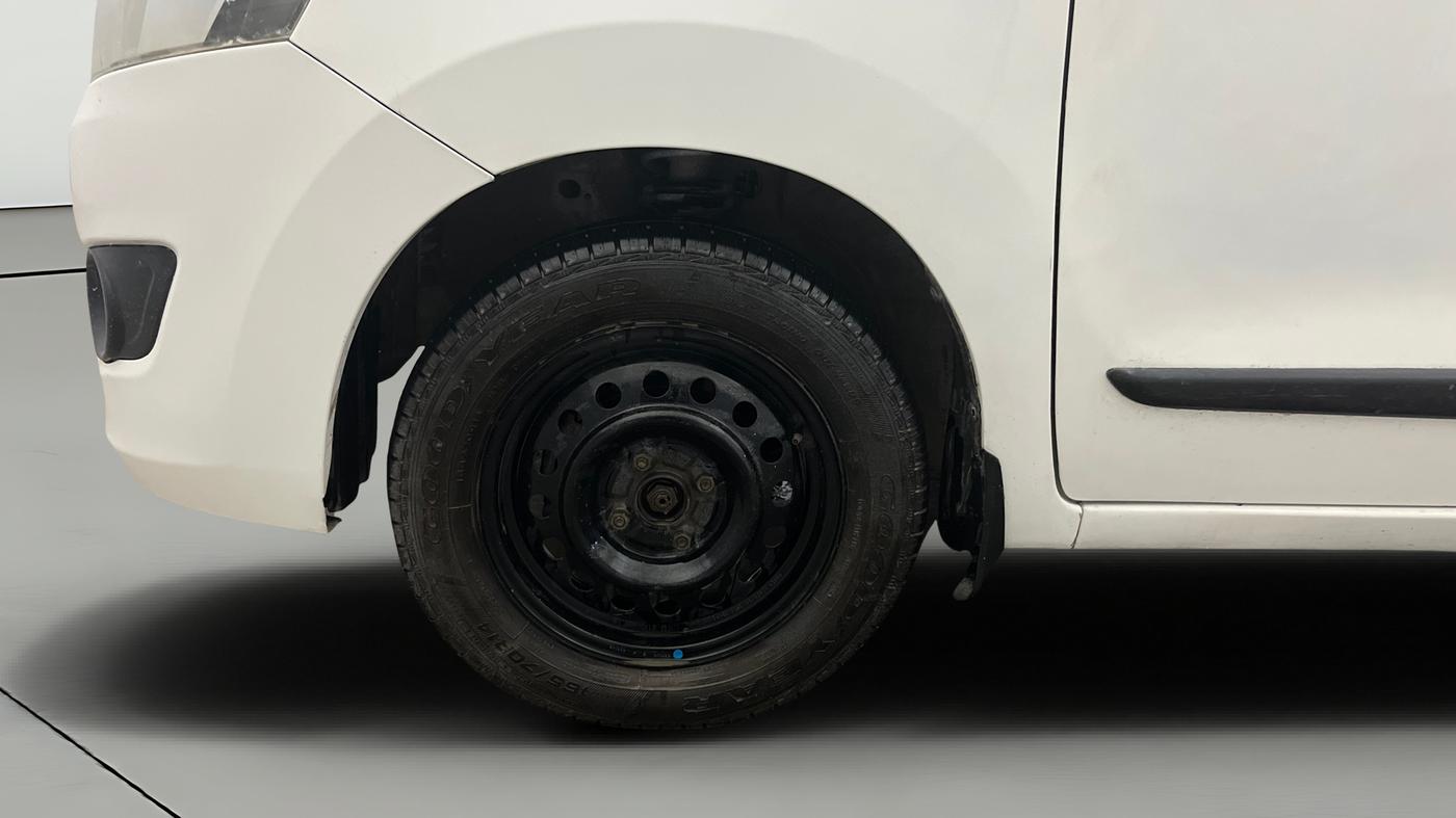 2014 Maruti Wagon R 1.0 VXI, Petrol, Manual, 92,229 km, Left Front Wheel