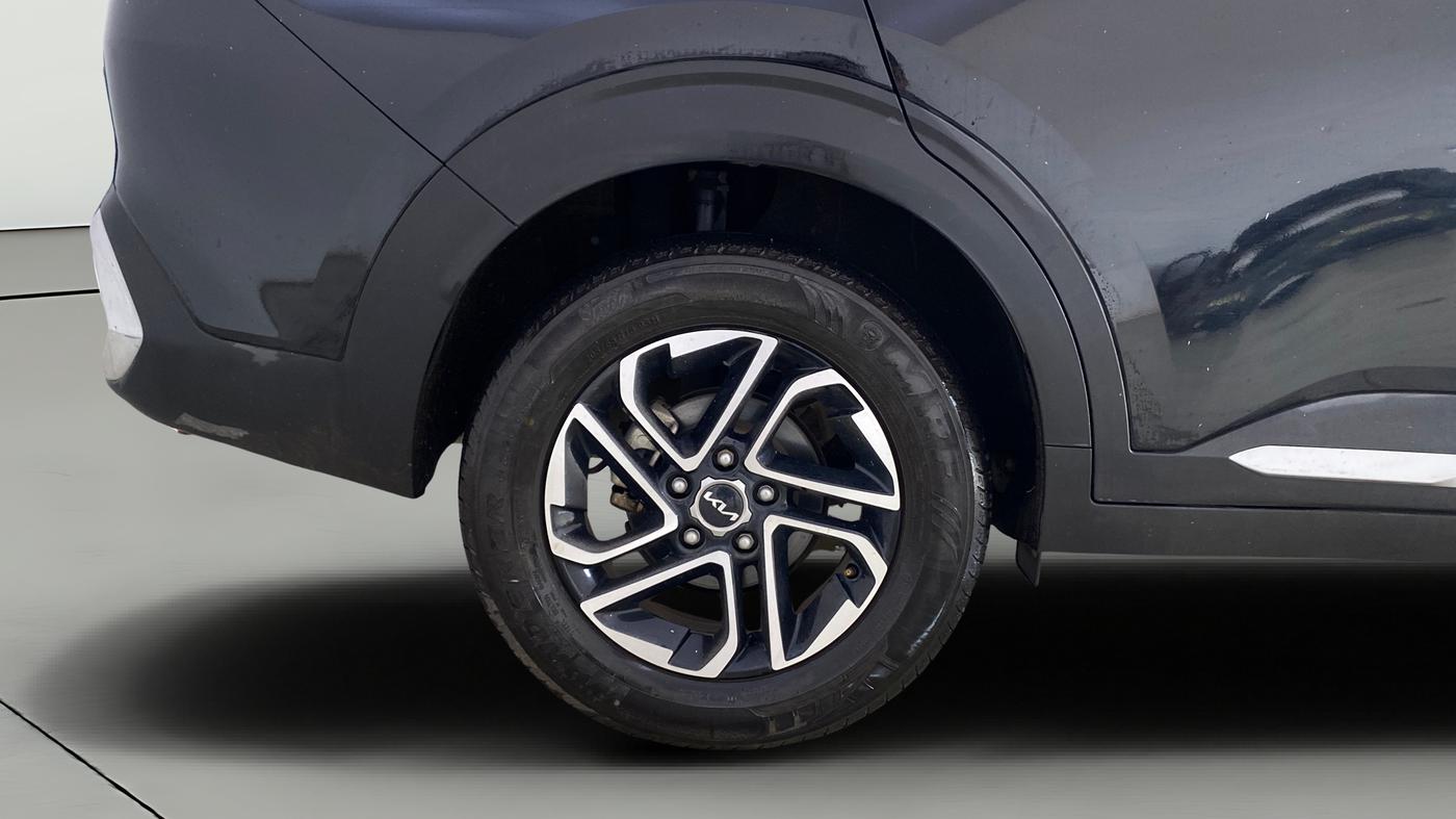 2024 KIA CARENS Luxury Plus 1.5 Turbo Petrol DCT 7 STR, Petrol, Automatic, 5,643 km, Right Rear Wheel