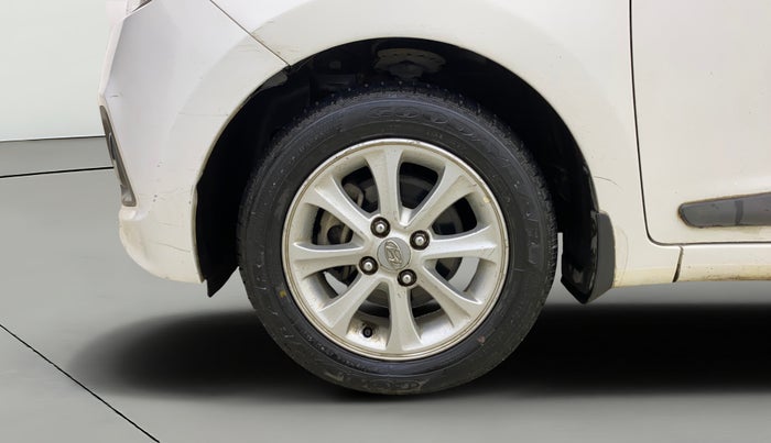 2015 Hyundai Grand i10 ASTA AT 1.2 KAPPA VTVT, Petrol, Automatic, 36,235 km, Left Front Wheel