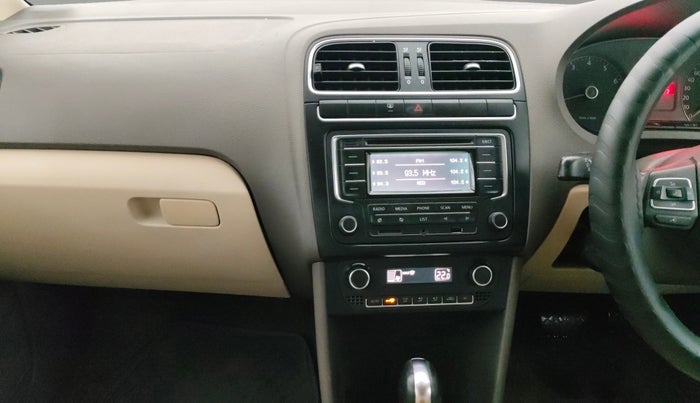 2013 Volkswagen Vento HIGHLINE PETROL AT, Petrol, Automatic, 81,198 km, Air Conditioner