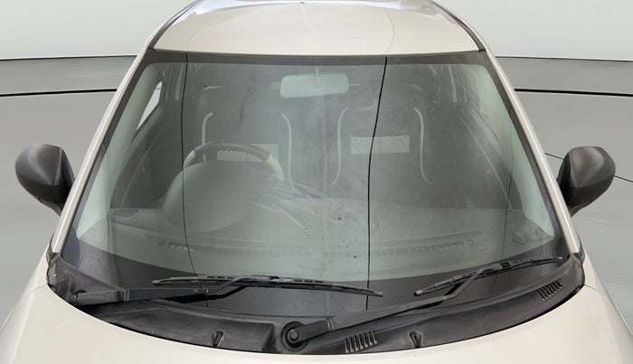 2014 Maruti Swift LXI (O), Petrol, Manual, 67,208 km, Front Windshield