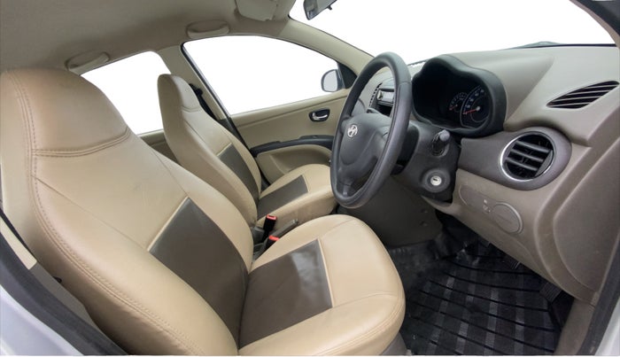 2013 Hyundai i10 MAGNA 1.2, Petrol, Manual, 32,147 km, Right Side Front Door Cabin