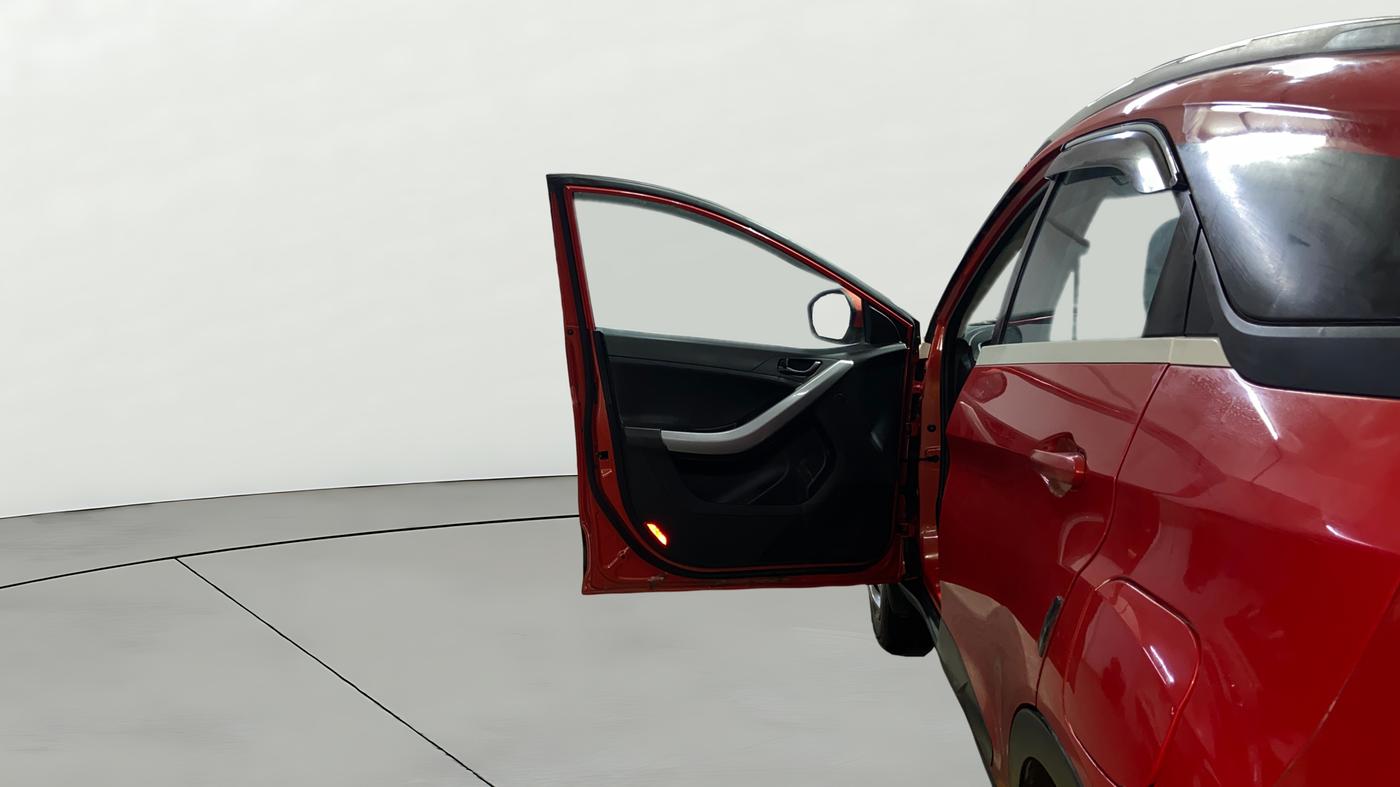 2021 Tata NEXON XMA SUNROOF PETROL, Petrol, Automatic, 87,909 km, LHS Front Door