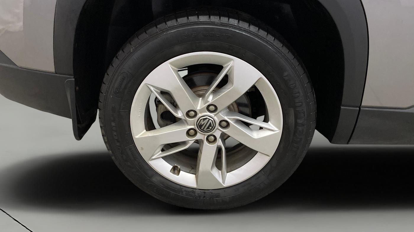 2019 MG HECTOR SUPER 1.5 PETROL, Petrol, Manual, 27,340 km, Right Rear Wheel