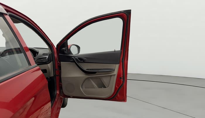 2019 Tata Tiago XZ PETROL, Petrol, Manual, 71,866 km, RHS Front Door