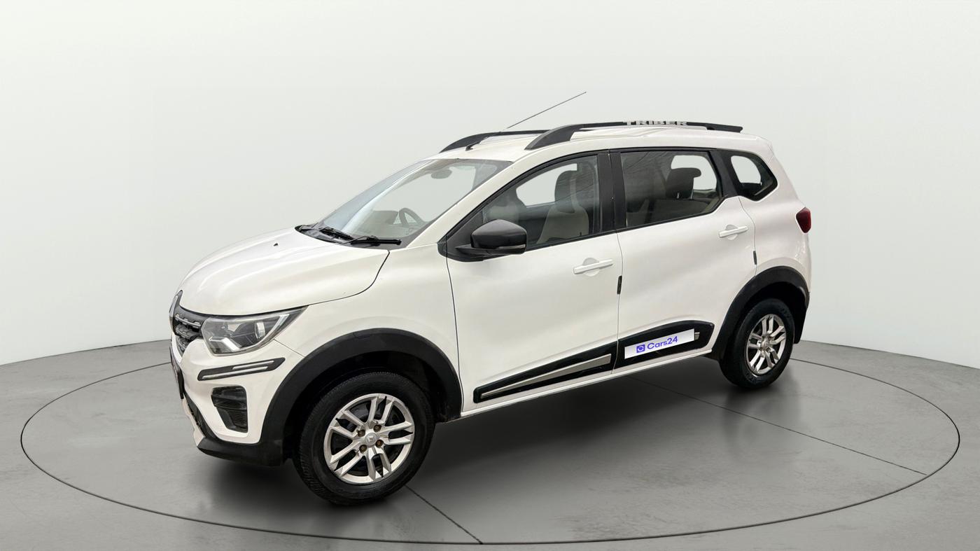2023 Renault TRIBER RXT, Petrol, Manual, 43,793 km, Left Front Diagonal