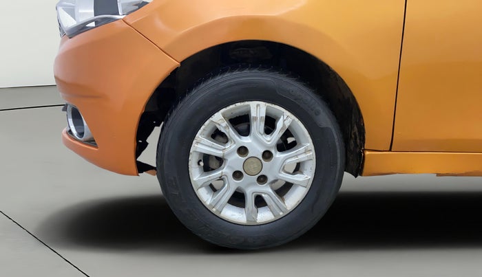 2016 Tata Tiago XZ PETROL, Petrol, Manual, 1,10,054 km, Left Front Wheel