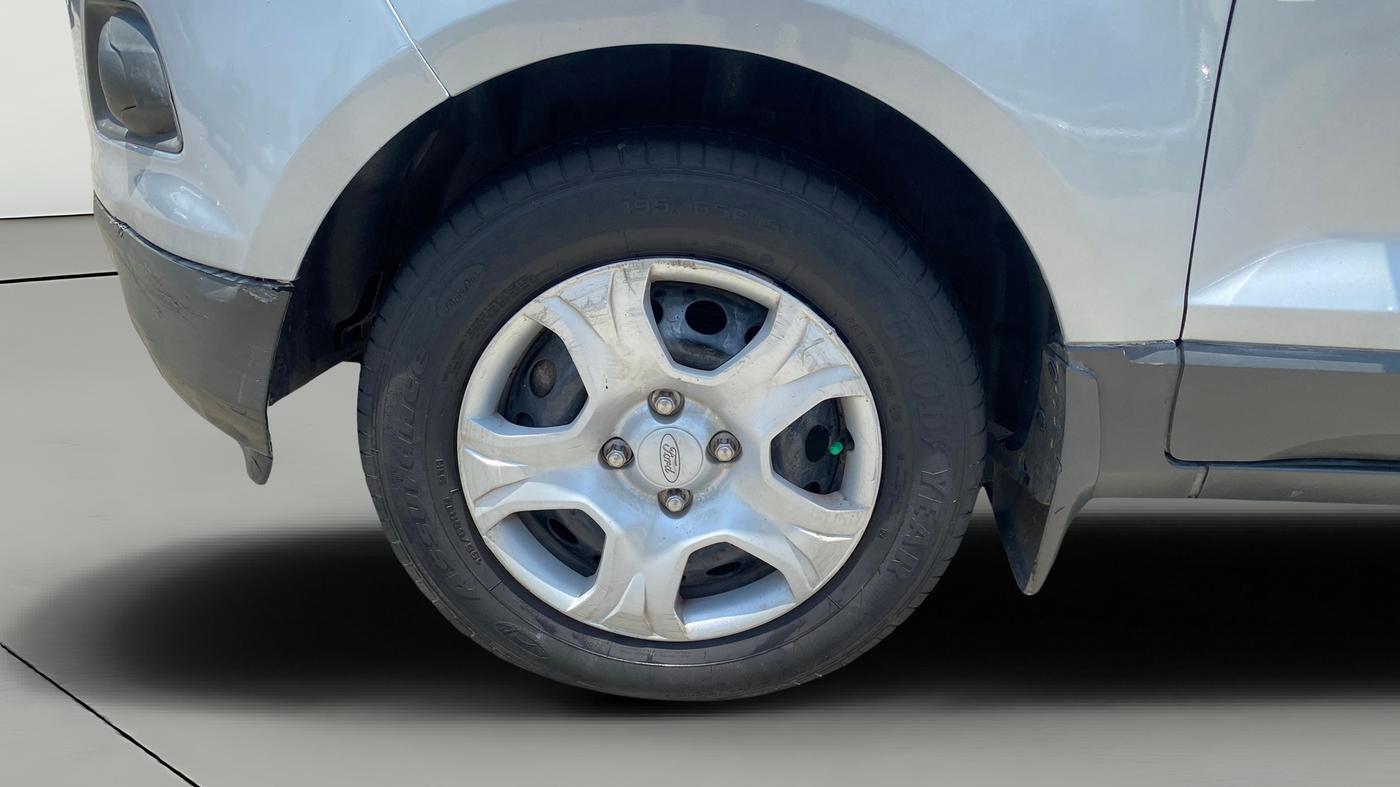 2013 Ford Ecosport TREND 1.5L DIESEL, Diesel, Manual, 1,13,894 km, Left Front Wheel