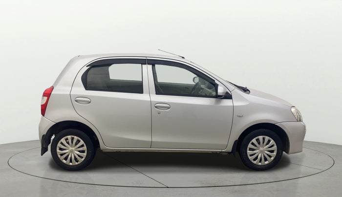 2015 Toyota Etios Liva G, Petrol, Manual, 38,768 km, Right Side View