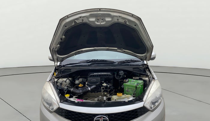 2017 Tata TIGOR XT PETROL, Petrol, Manual, 65,026 km, Open Bonet