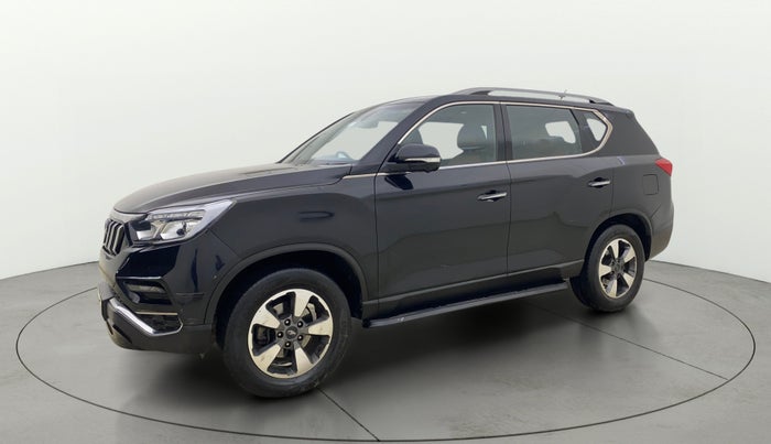 2022 Mahindra ALTURAS G4 4WD AT, Diesel, Automatic, 31,163 km, Left Front Diagonal