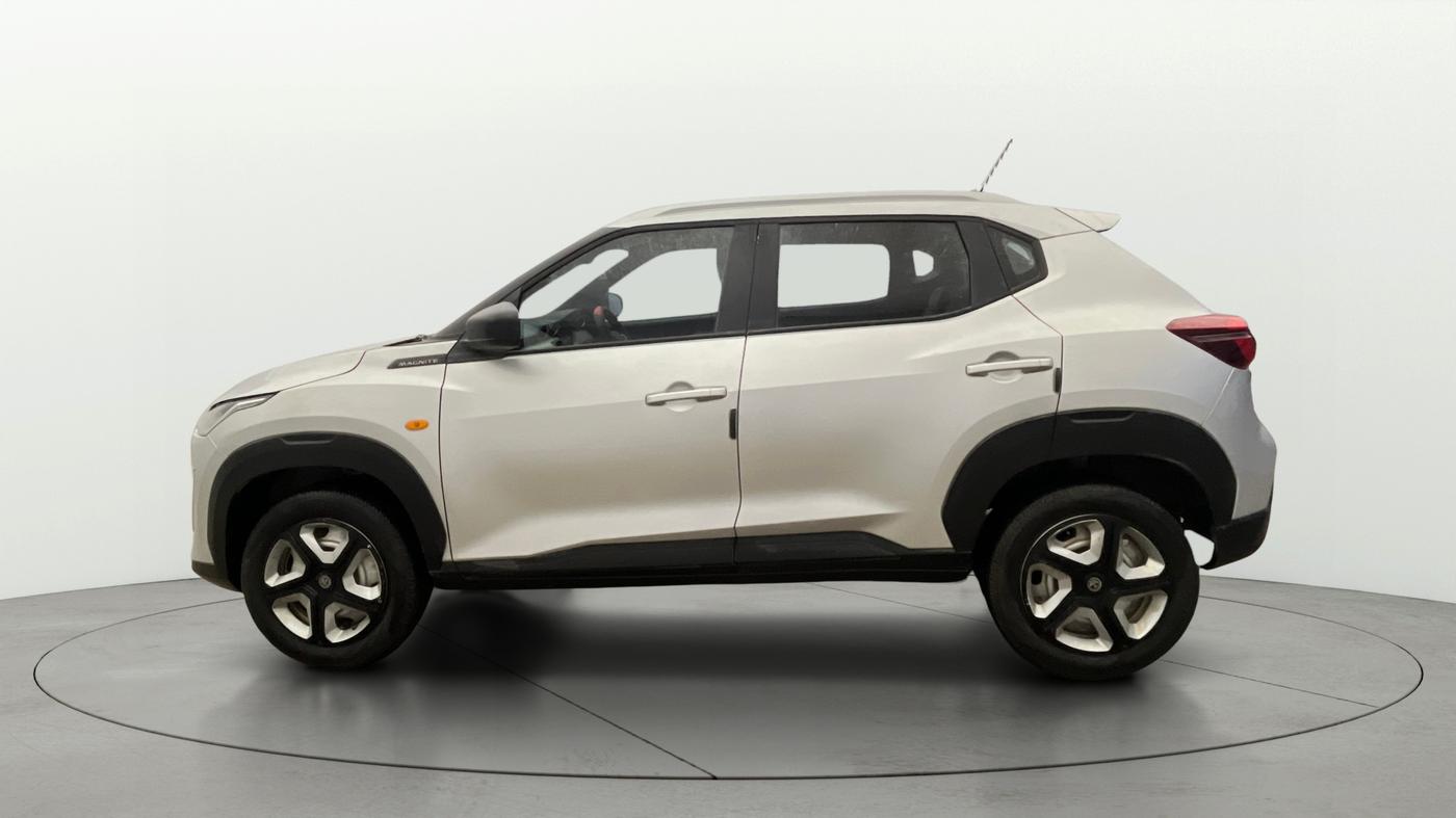 2023 Nissan MAGNITE XE, Petrol, Manual, 52,126 km, Left Side