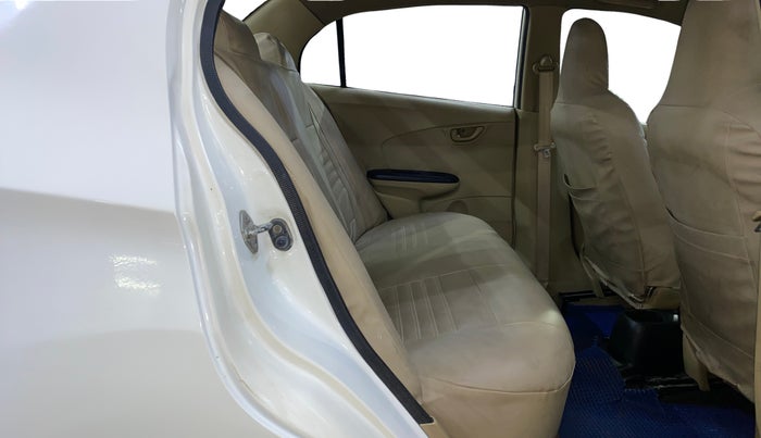 2015 Honda Amaze 1.2L I-VTEC E, Petrol, Manual, 1,45,917 km, Right Side Rear Door Cabin