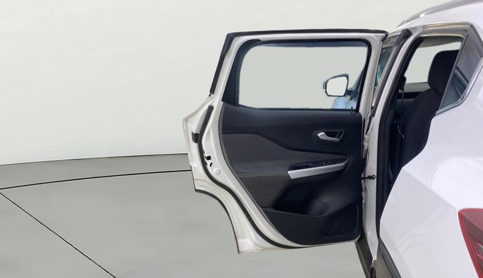 2023 Nissan MAGNITE XV PREMIUM, CNG, Manual, 8,767 km, LHS Rear Door